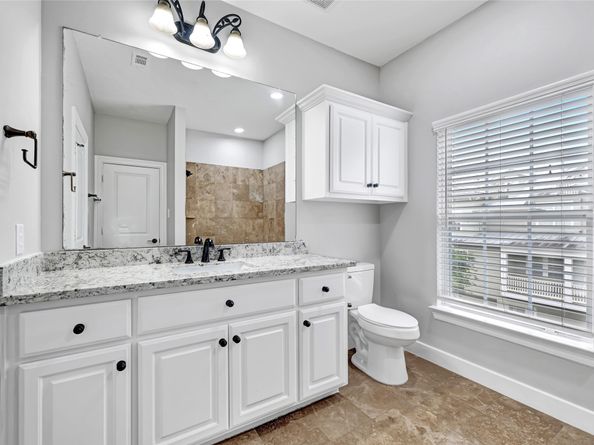 194 W Breezy Way, The Woodlands TX 77380