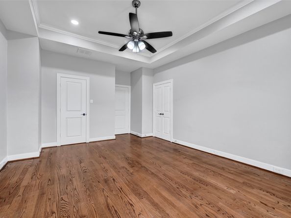 194 W Breezy Way, The Woodlands TX 77380