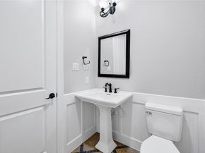 194 W Breezy Way, The Woodlands TX 77380