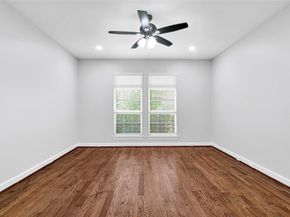 194 W Breezy Way, The Woodlands TX 77380
