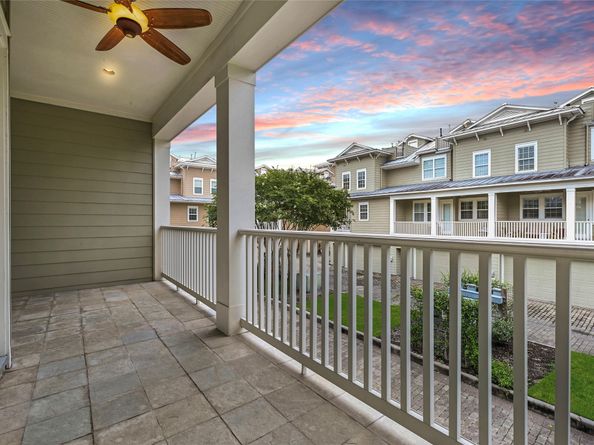 194 W Breezy Way, The Woodlands TX 77380