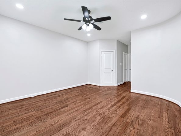 194 W Breezy Way, The Woodlands TX 77380