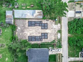 8598 Hoffman Street, Houston TX 77016