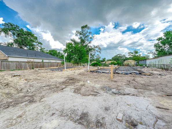 8598 Hoffman Street, Houston TX 77016