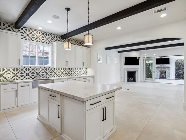 3214 Westheimer Road, Houston TX 77098
