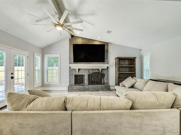 1904 Nursery Road, The Woodlands TX 77380
