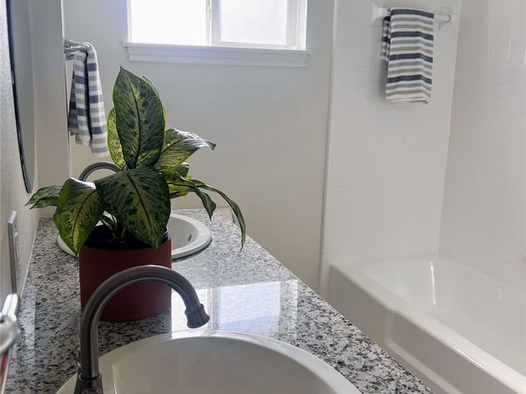 9646 Springview Lane, Houston TX 77080