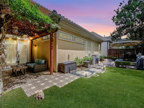 2822 Stuart Manor, Houston TX 77082