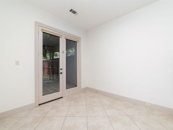 2822 Stuart Manor, Houston TX 77082
