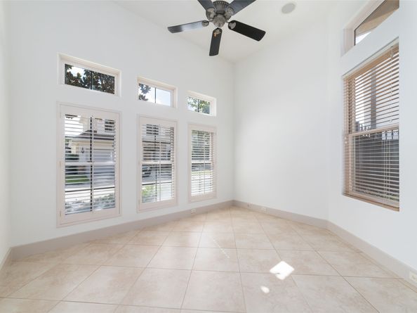 2822 Stuart Manor, Houston TX 77082