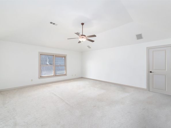 2822 Stuart Manor, Houston TX 77082