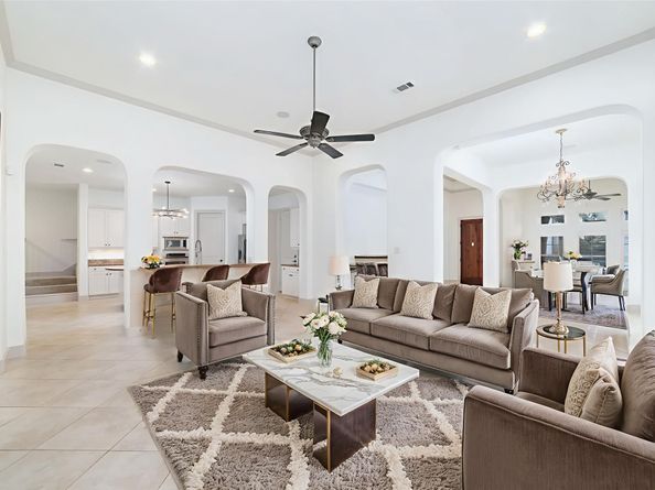 2822 Stuart Manor, Houston TX 77082