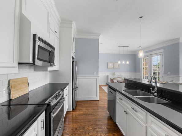 2802 Morrison Street 201, Houston TX 77009