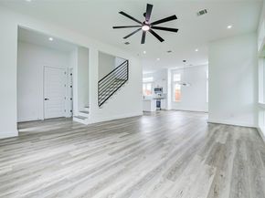 1913 Hoskins Drive G, Houston TX 77080
