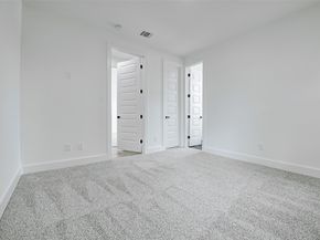1913 Hoskins Drive G, Houston TX 77080