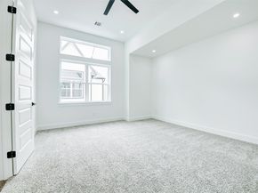 1913 Hoskins Drive G, Houston TX 77080