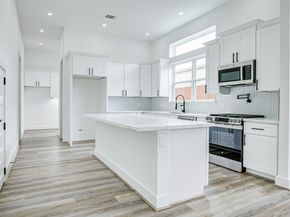1913 Hoskins Drive G, Houston TX 77080
