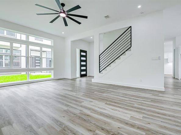 1913 Hoskins Drive G, Houston TX 77080