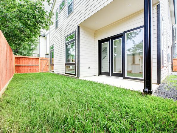 1913 Hoskins Drive G, Houston TX 77080