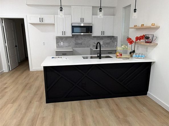 7126 Bywood A and B Street, Houston TX 77028