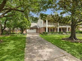 5606 Foresthaven Drive, Houston TX 77066