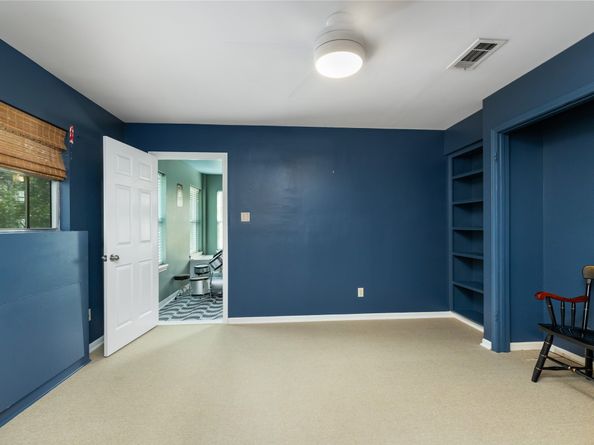 5606 Foresthaven Drive, Houston TX 77066