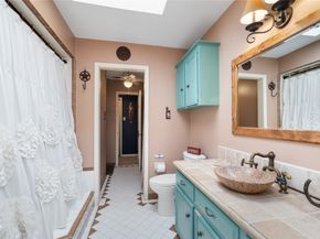 5606 Foresthaven Drive, Houston TX 77066