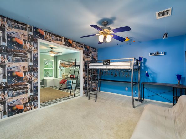 5606 Foresthaven Drive, Houston TX 77066