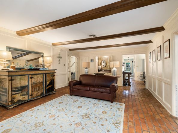 5606 Foresthaven Drive, Houston TX 77066