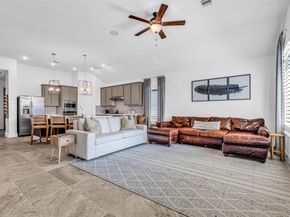 423 Bartlett Street, Webster TX 77598