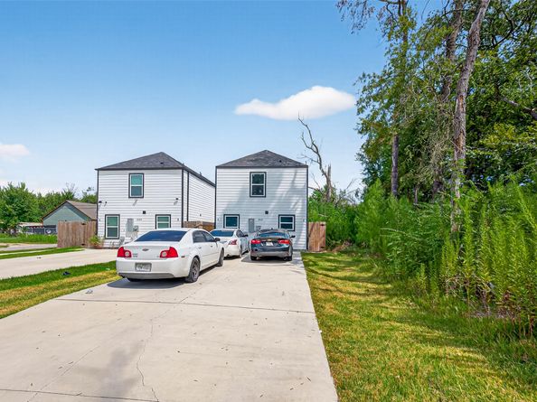 9405 Madera Road, Houston TX 77078