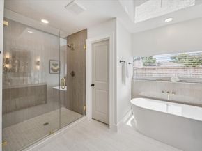 10902 BURGOYNE Road, Houston TX 77042