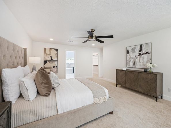 10902 BURGOYNE Road, Houston TX 77042