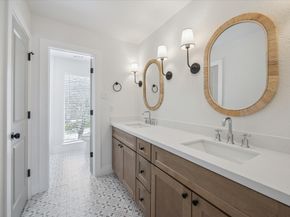 10902 BURGOYNE Road, Houston TX 77042