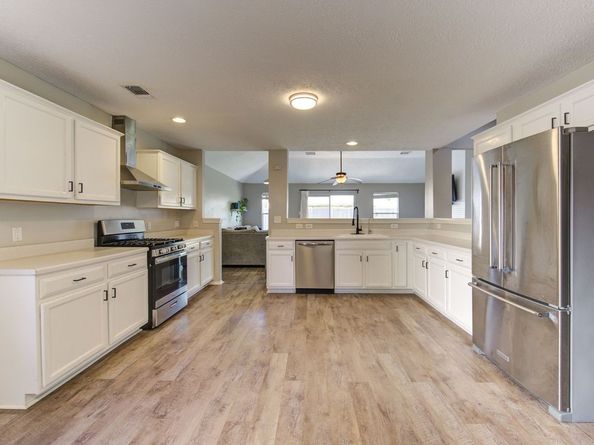 16923 Lighthouse View Drive, Friendswood TX 77546