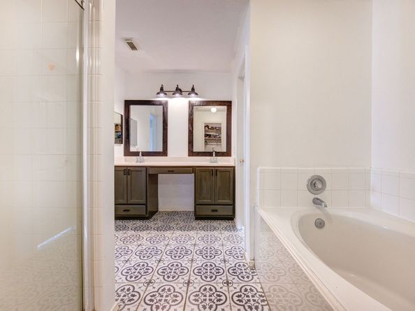 16923 Lighthouse View Drive, Friendswood TX 77546