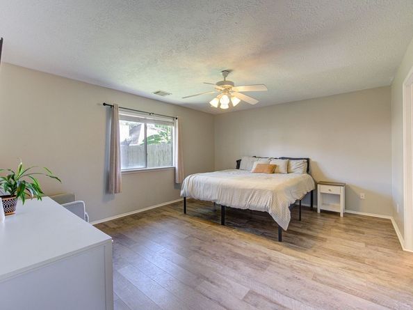 16923 Lighthouse View Drive, Friendswood TX 77546