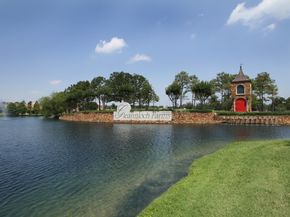 1018 Bringewood Chase Drive, Spring TX 77379