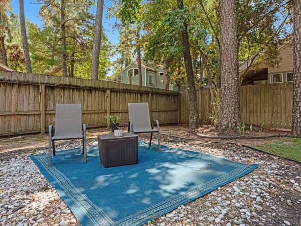 94 Rockridge Drive, The Woodlands TX 77381