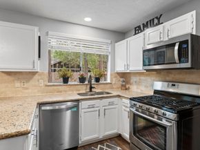 94 Rockridge Drive, The Woodlands TX 77381