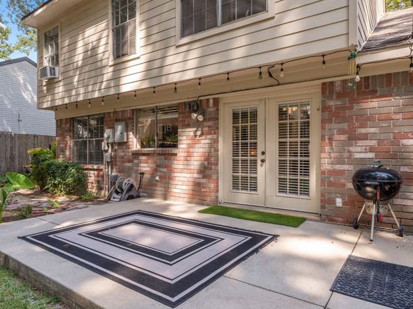 94 Rockridge Drive, The Woodlands TX 77381