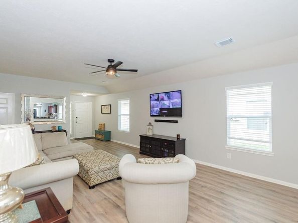 4106 Falvel Shadow Creek Drive, Spring TX 77388