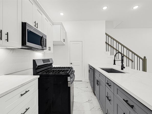 9312 Waller Street, Houston TX 77012