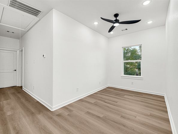 9312 Waller Street, Houston TX 77012