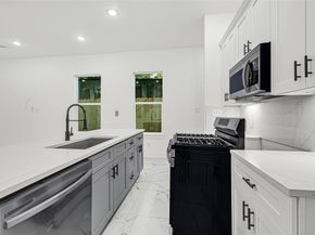 9312 Waller Street, Houston TX 77012