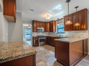5938 Theall Road, Houston TX 77066