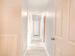 5938 Theall Road, Houston TX 77066
