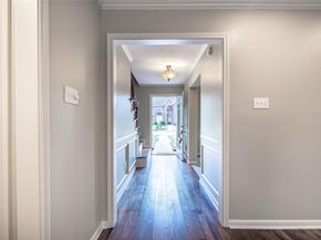 5938 Theall Road, Houston TX 77066