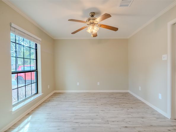 5938 Theall Road, Houston TX 77066