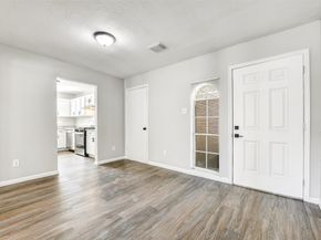 4726 Fairgreen Lane, Houston TX 77048